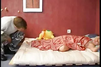 Bơm lên nam nhi fucks sex xxx han quoc bạn gái khiêu dâm trong âm hộ.