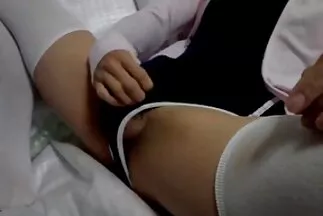 Hẹn hò xong gái xinh nhảy phim xx hàn quốc lên dương vật đội mũ lưỡi trai