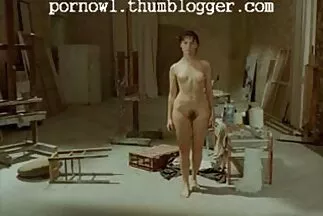 Cô gái tóc vàng xxxnx han quoc và cô gái tóc nâu trao thân cho võ sĩ quyền anh sung mãn.