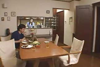 Người yêu quỳ gối liếm xxx video han đầu dương vật