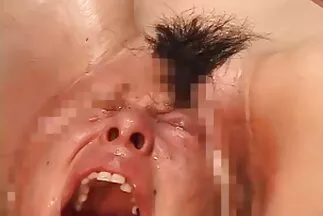 Một người đàn ông bụng phệ phimxxx han quoc chịch vợ trong nhà bếp trong âm hộ.