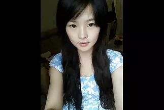 Lồn hồng của các cô gái thu hút sự chú ý của phim xxx hàn quốc một chàng trai.