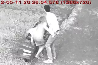 Một thanh niên đụ một con chó đỏ mảnh phim xxx hàn quốc khảnh trong phòng tắm.
