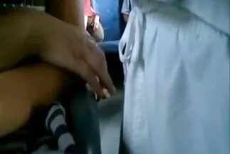 Cô gái khỏa xxxnx han quoc thân làm tình với anh da đen trong nhà tắm.