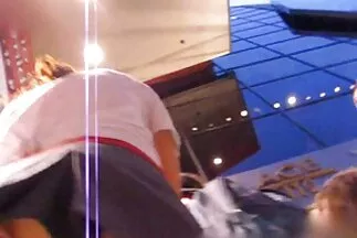 Người châu Á nóng bỏng xxxhàn quốc và quyết đoán với một con cu to có một bộ ngực khủng.