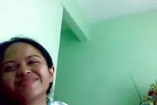 Sau khi có tư thế phim xxx hàn quốc thoải mái, cô gái cho nhân viên mát xa.