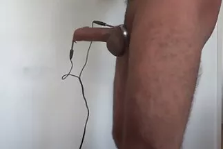 Con thú tóc vàng có một con cặc trong âm hộ của cô ấy phim xxx hq