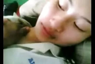 Cặp đôi oral sex như màn dạo đầu. xxxhanquoc
