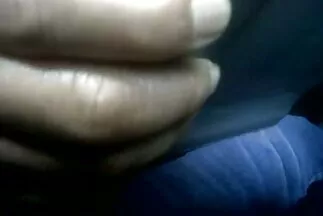 Tình nhân dịu dàng đam mê dang rộng hai chân trước xxx sex han khi ngủ.