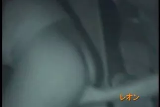 Người phụ nữ nằm xuống giường và liếm xxx học sinh hàn quốc hạt tiêu.