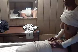 Cô gái tóc vàng không biết xấu hổ đã ăn tinh trùng phim xx hàn quốc của đối tác.