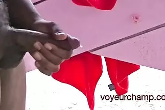 Cỗ máy tình dục không ngừng phim sex han quoc xxx địt người đẹp trên ghế dài.