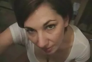Cutie có khuôn mặt ngộ nghĩnh khi xxx gai han thủ dâm.
