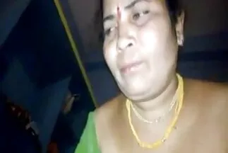 Cô gái đang cố xxx han quoc gắng hút tinh trùng ra khỏi dương vật nhọn